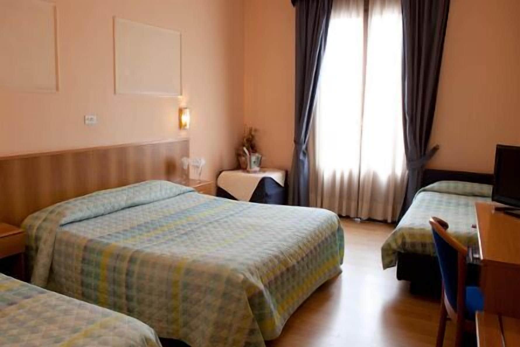 Hotel Porziuncola Assisi Bagian luar foto