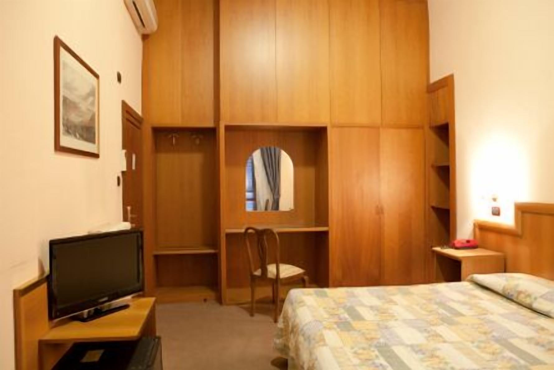 Hotel Porziuncola Assisi Bagian luar foto
