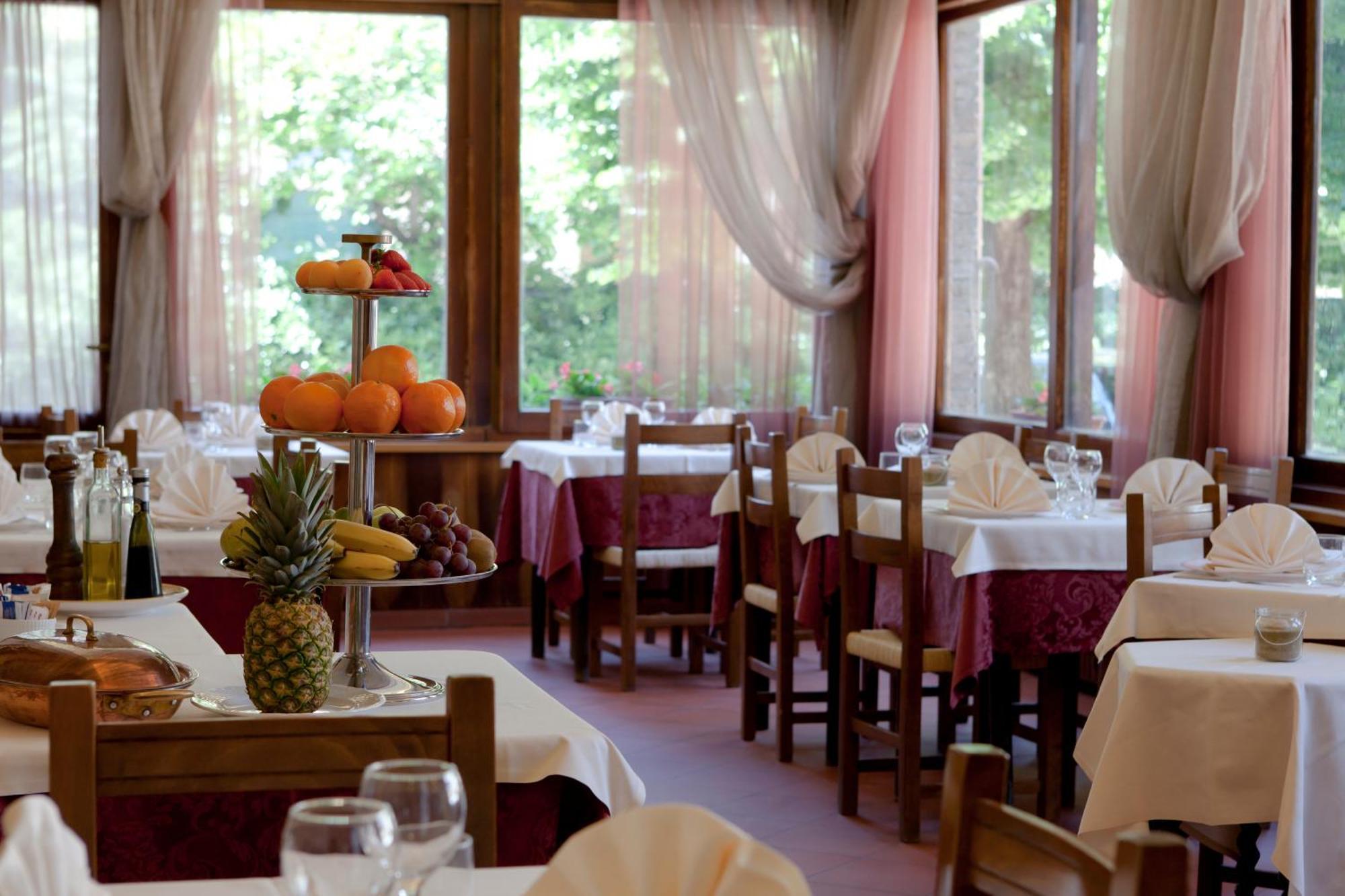 Hotel Porziuncola Assisi Bagian luar foto
